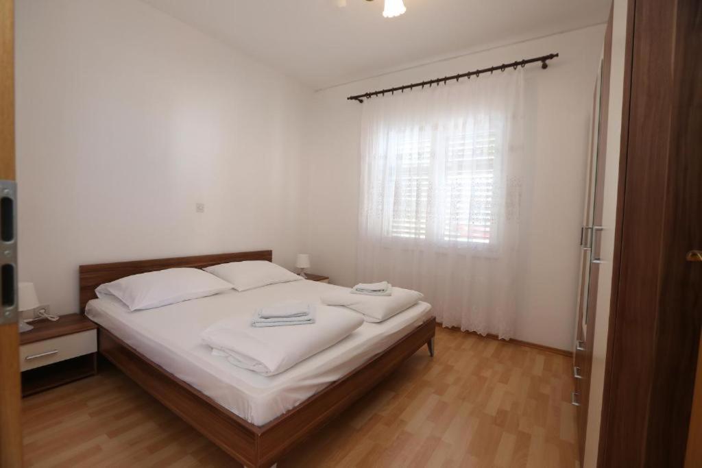 Apartment Davorka Primosten Luaran gambar