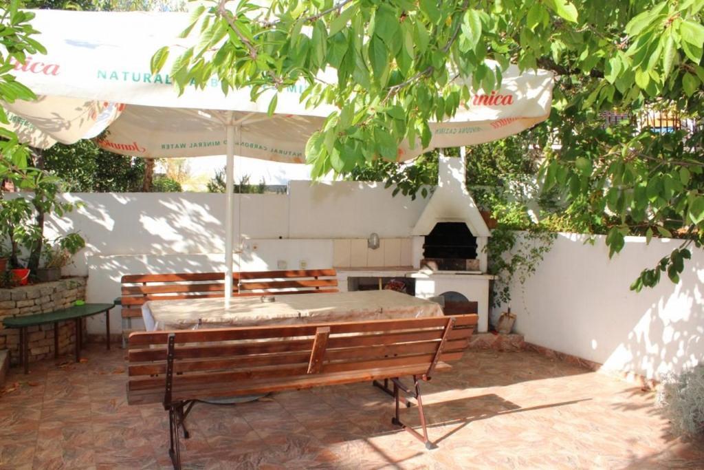 Apartment Davorka Primosten Luaran gambar