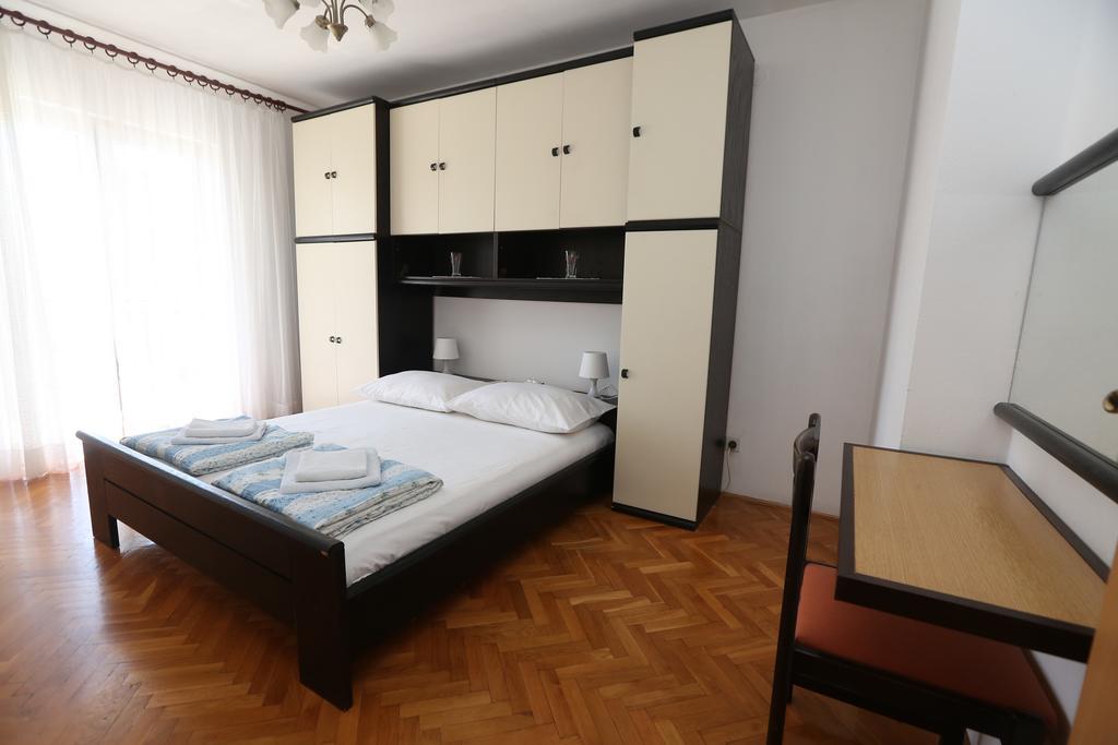 Apartment Davorka Primosten Luaran gambar