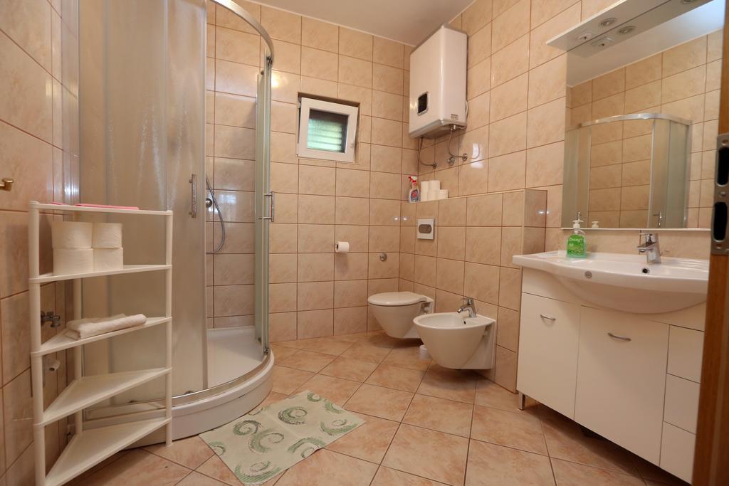 Apartment Davorka Primosten Luaran gambar