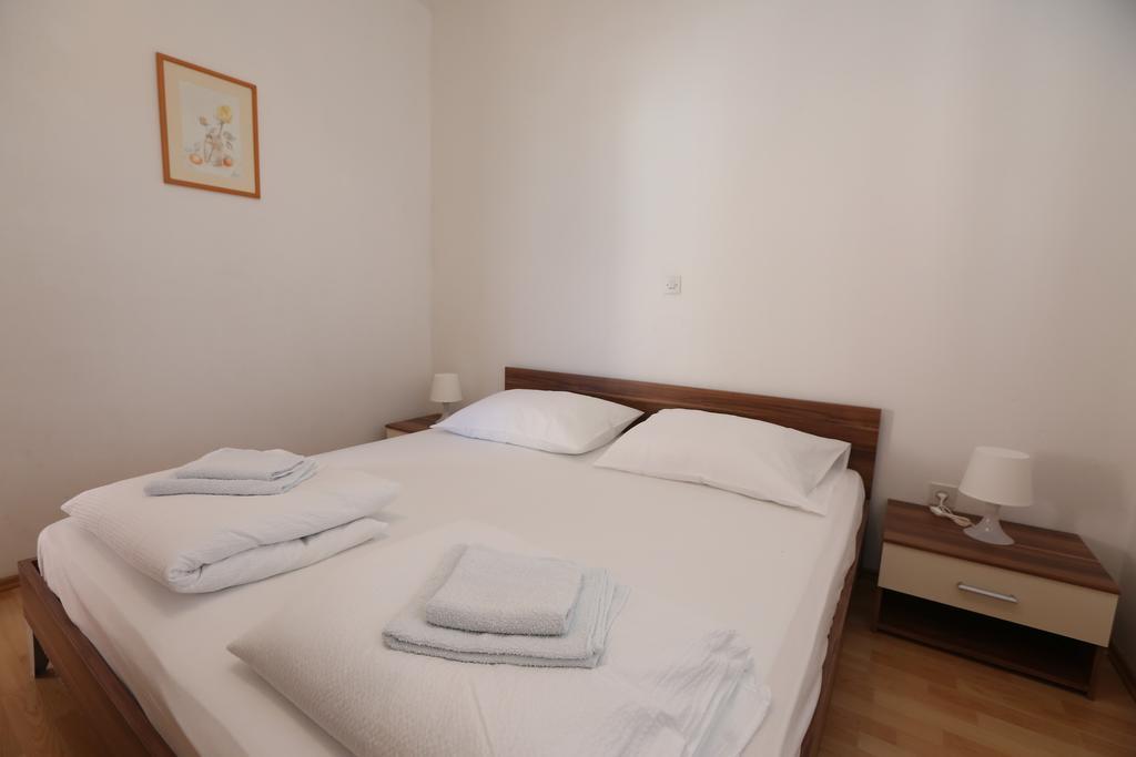 Apartment Davorka Primosten Luaran gambar